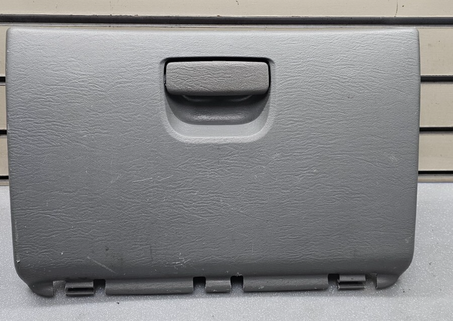 🔥01-10 PT CRUISER Dash Glove Box compartment Instrument Panel Assembly Gray