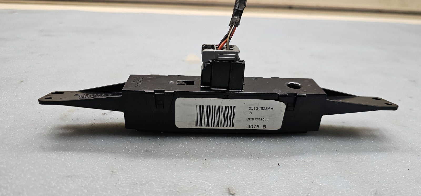 🔥01-07 CARAVAN Grand Caravan Town & Country  warning HAZARD LIGHT SWITCH BLACK