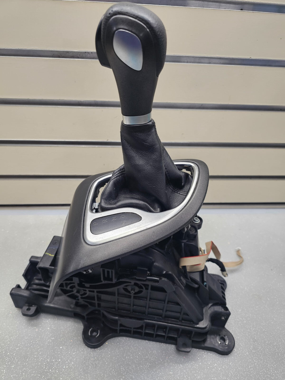 13-16 Dodge Dart Automatic Transmission Floor Gear Shifter Lever Assembly OEM