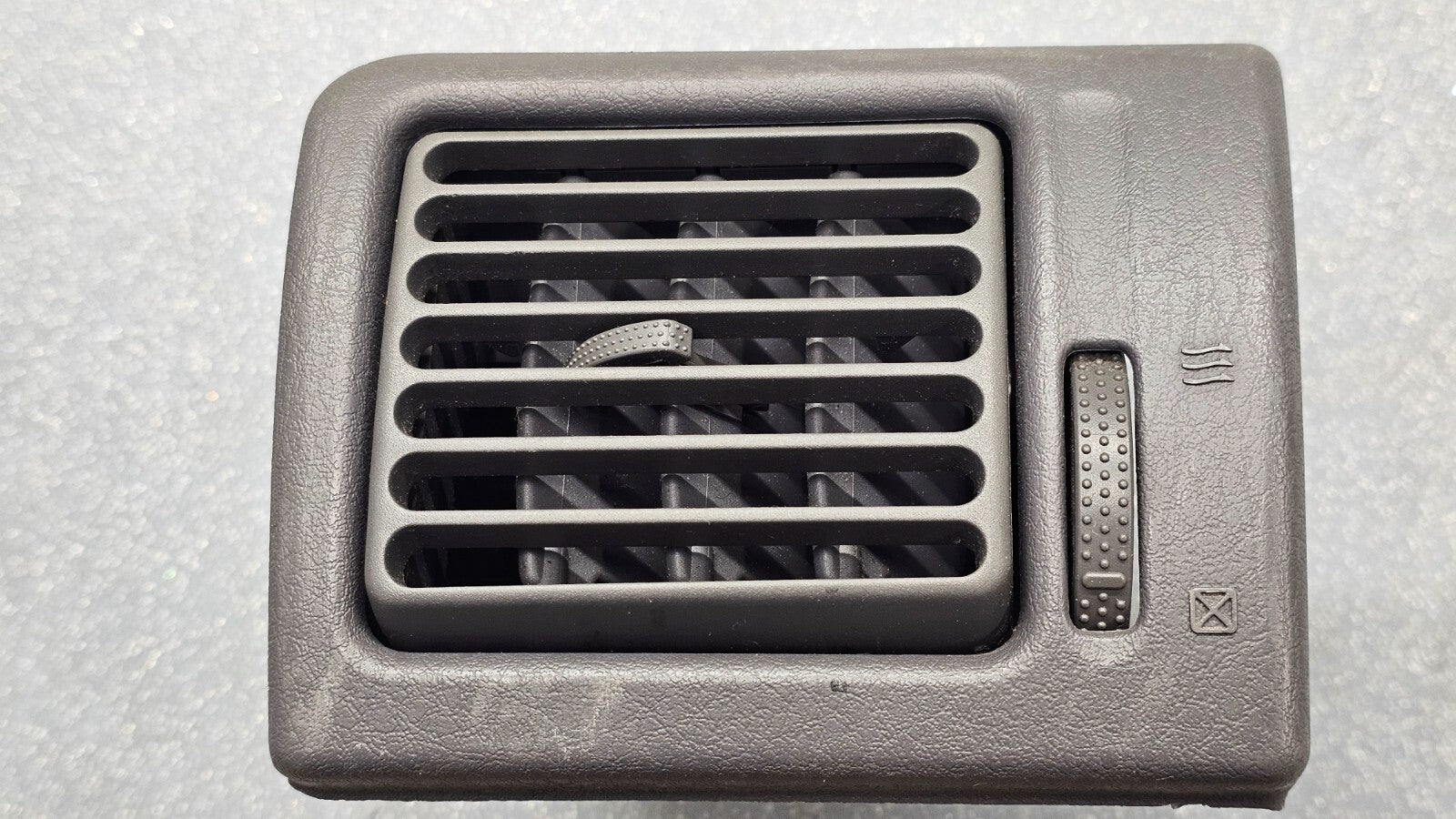 🔥02-05 Ford Explorer Dash Left Driver Master AC A/C Air Vent Heater Panel Black