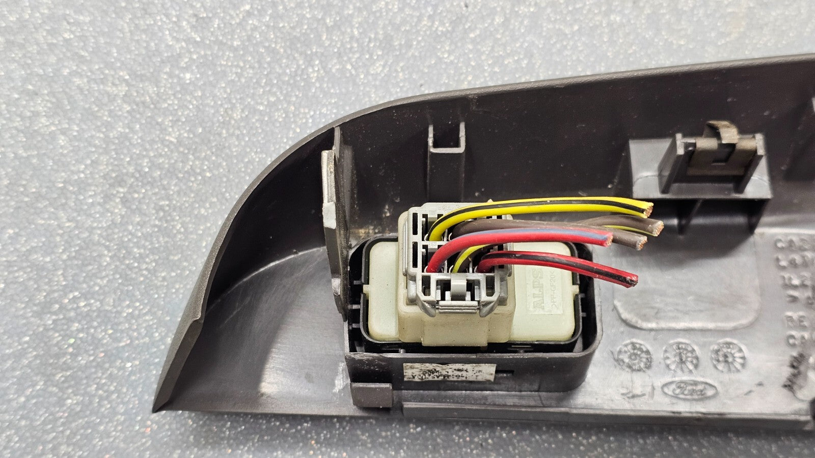 🔥02-05 FORD EXPLORER Rear Right Passenger Power Door Window Switch Lock Gray