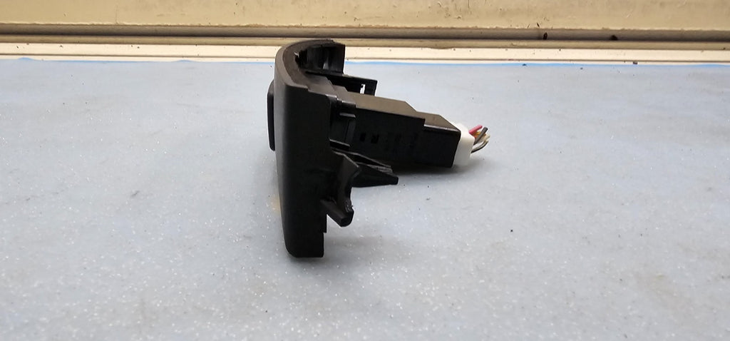 🔥06-08 Hyundai Sonata Hazard Hread Light Lamp Control Switch Bezel Black OEM
