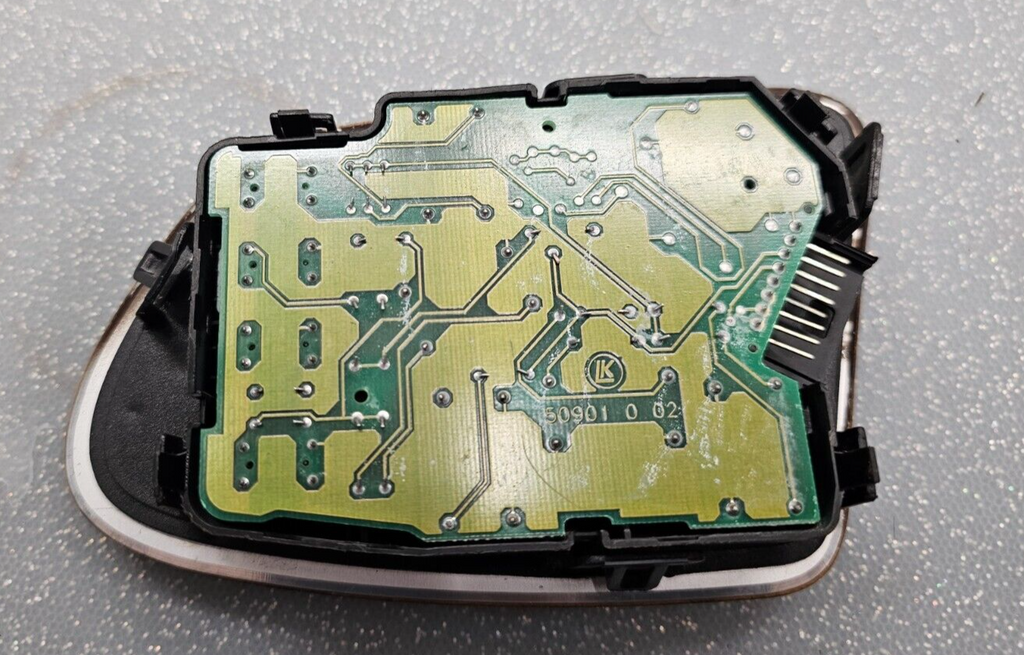 97-03 MERCEDES CLK320 CLK430 CLK55 FRONT RIGHT PASSENGER SEAT ADJUSTMENT SWITCH