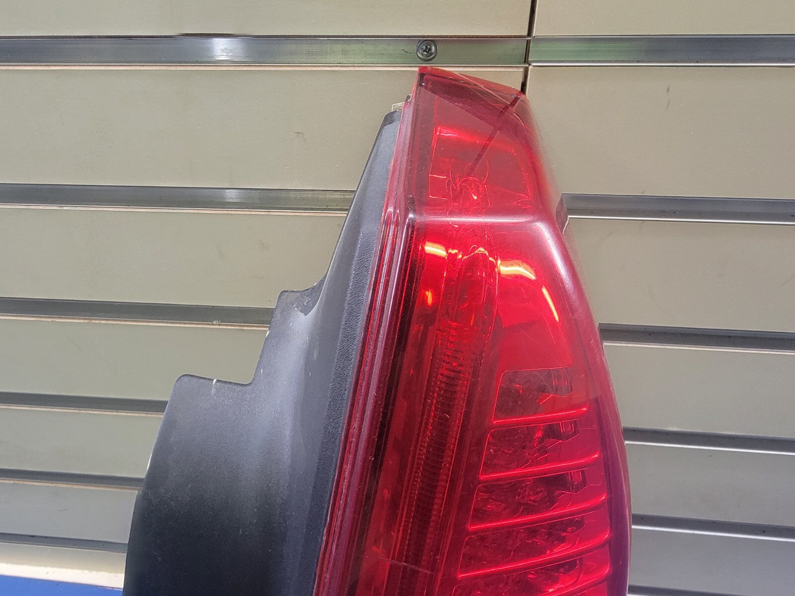 🔥2008-2013 Cadillac CTS Sedan Taillight Lamp Assembly Passenger Side Chrome