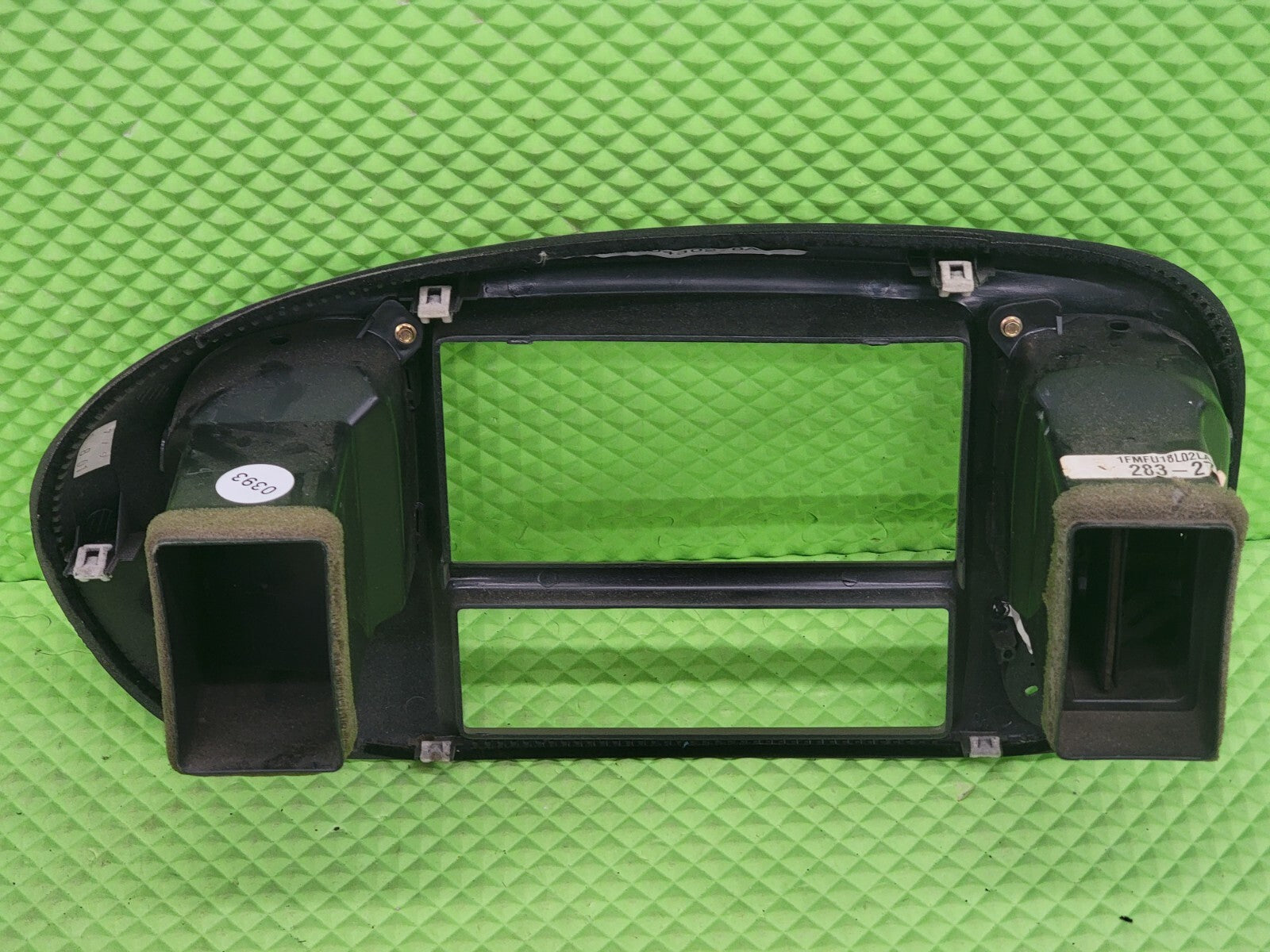 🔥97-03 Ford F150 Center Dash Radio Climate BEZEL Trim Panel Line Light Tan B1