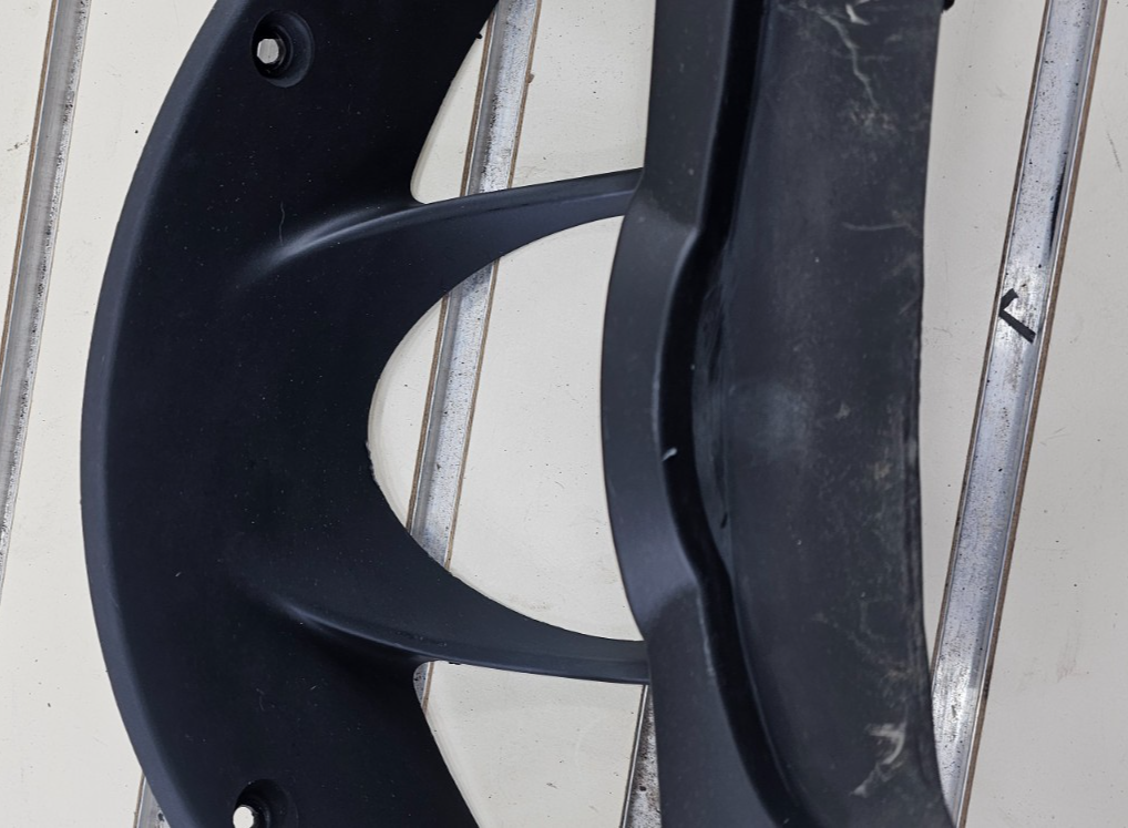 2005-2010 Kia Sportage Dash Instrument Panel Speedometer Cluster Bezel Trim OEM