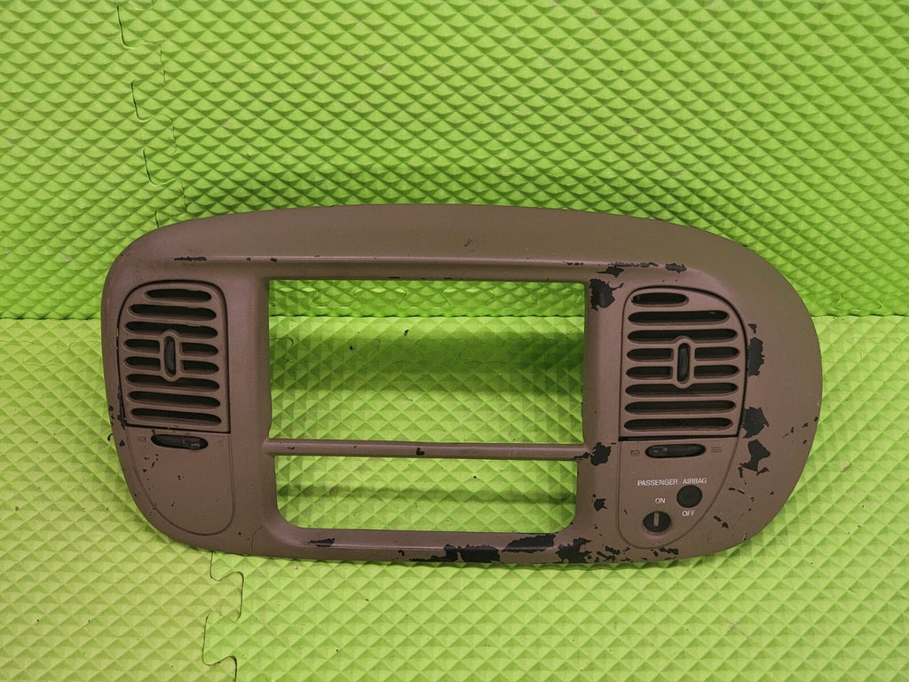 97-03 Ford F150 Center Dash Radio Climate BEZEL Trim Panel🔴AIRBG Line Lt Tan B1