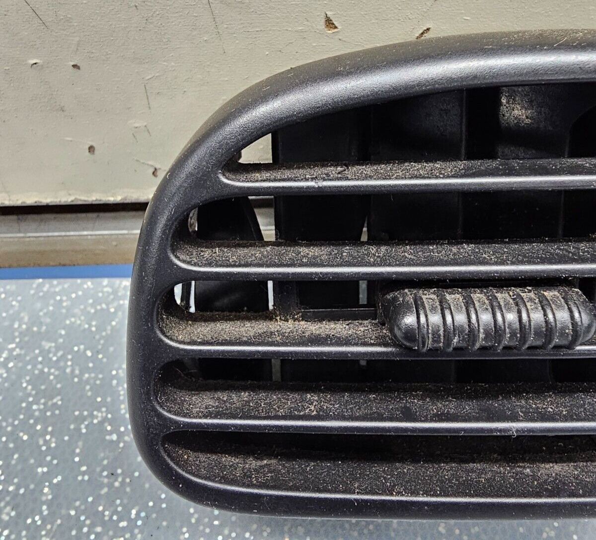 98-01 Dodge Ram Dash Right Passenger Heater Climate Air Vent Filter Conditioner