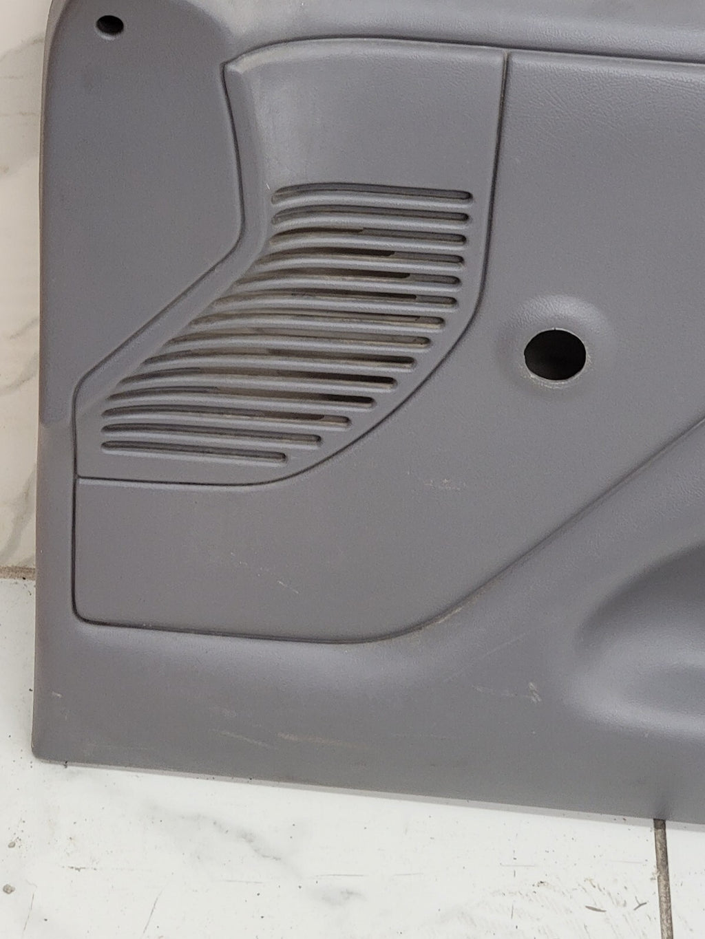 92-96 Ford F150 F250 BRONCO Door Panel Front RIGHT Passen 1/2 manual GRAY D18