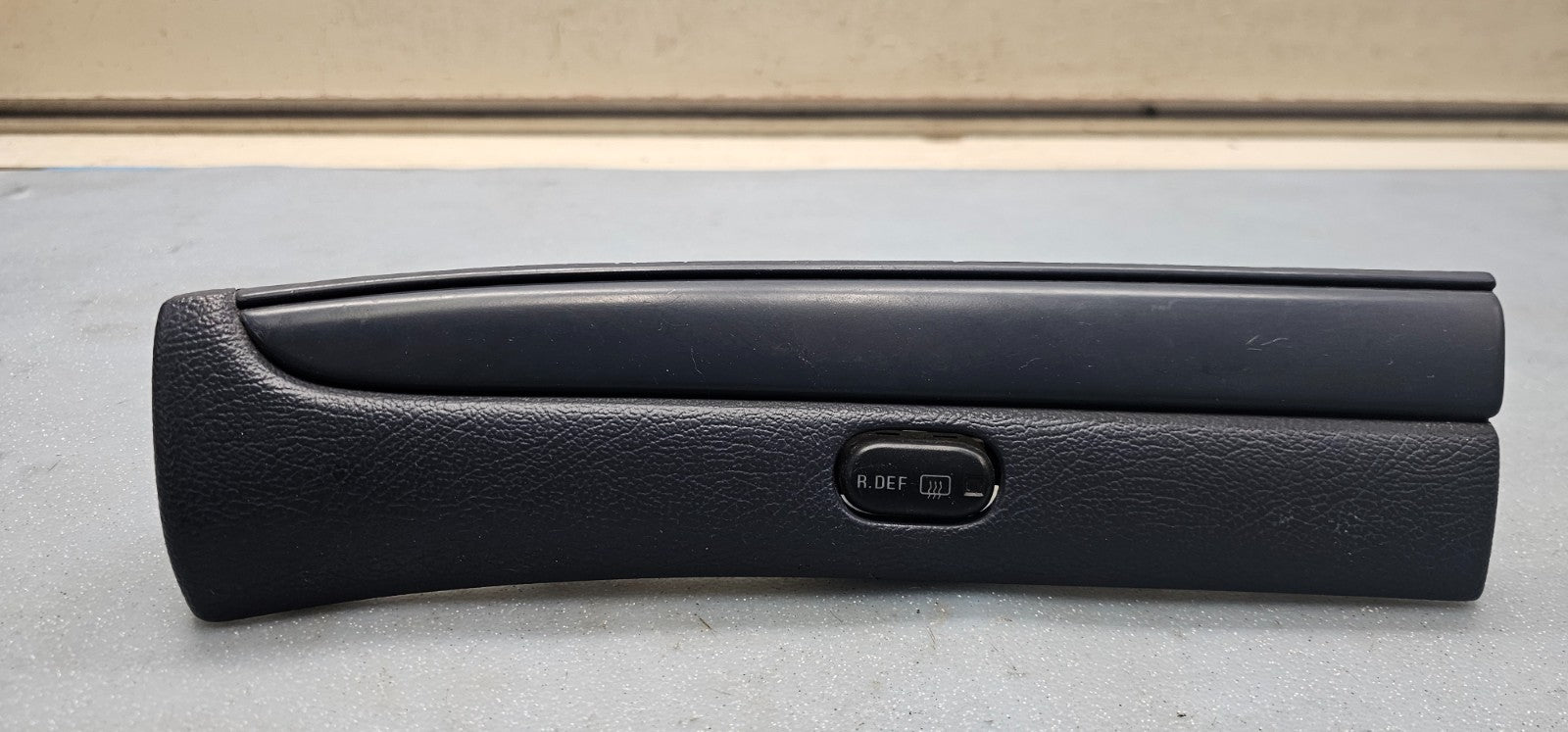 🔥95-02 Grand Marquis Rear Defrost Switch Bezel Trip Panel DK GRAY OEM