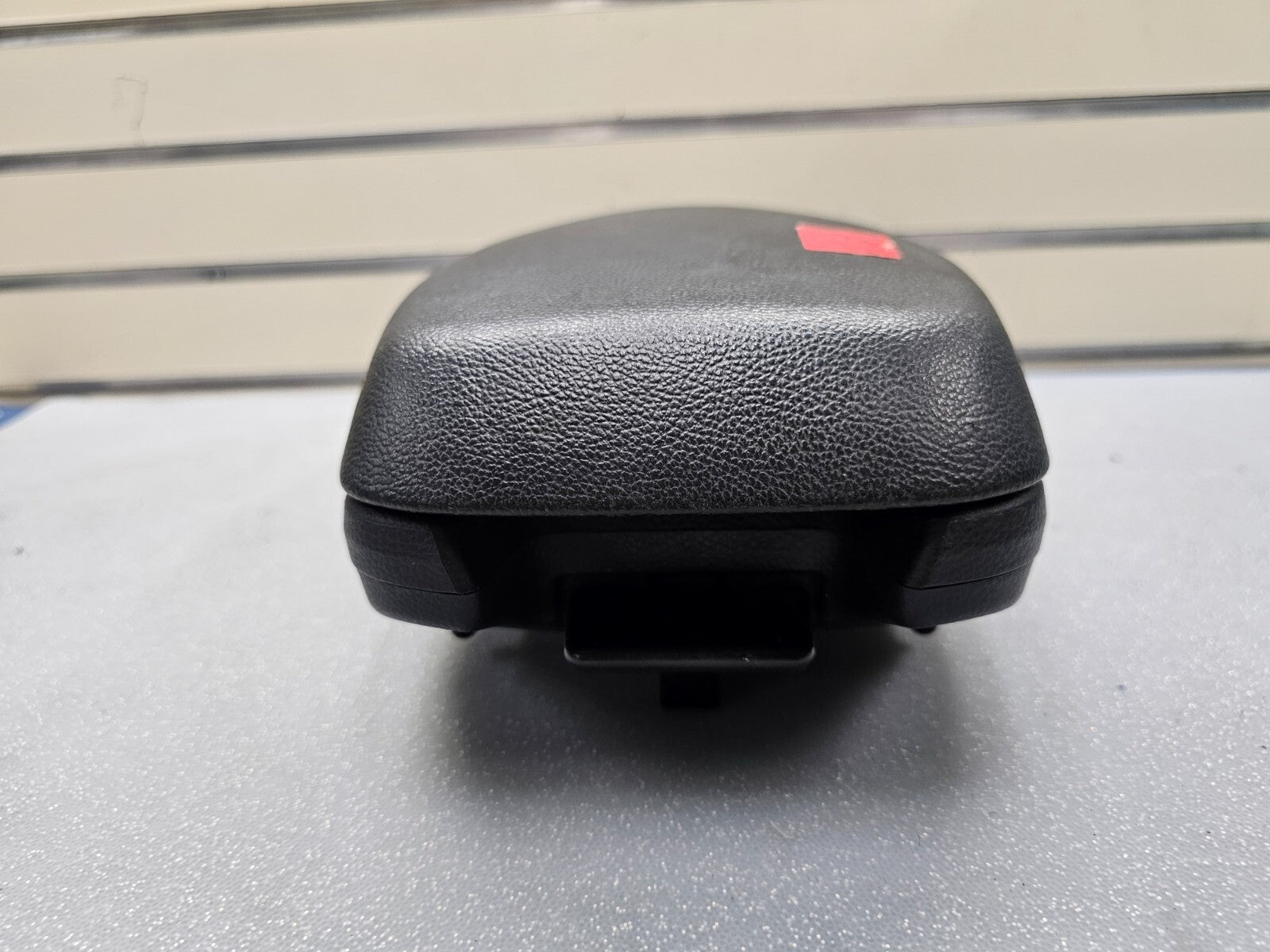 🔥13-17 ELANTRA GT Front Console Lid Floor Armrest Top Pad Cover Assembly Black