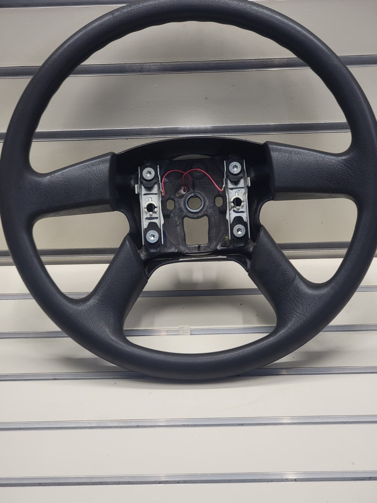 🔥03-06 SILVERADO SIERRA YUKON TAHOE SUBURBAN STEERING WHEEL LEATHER BLACK