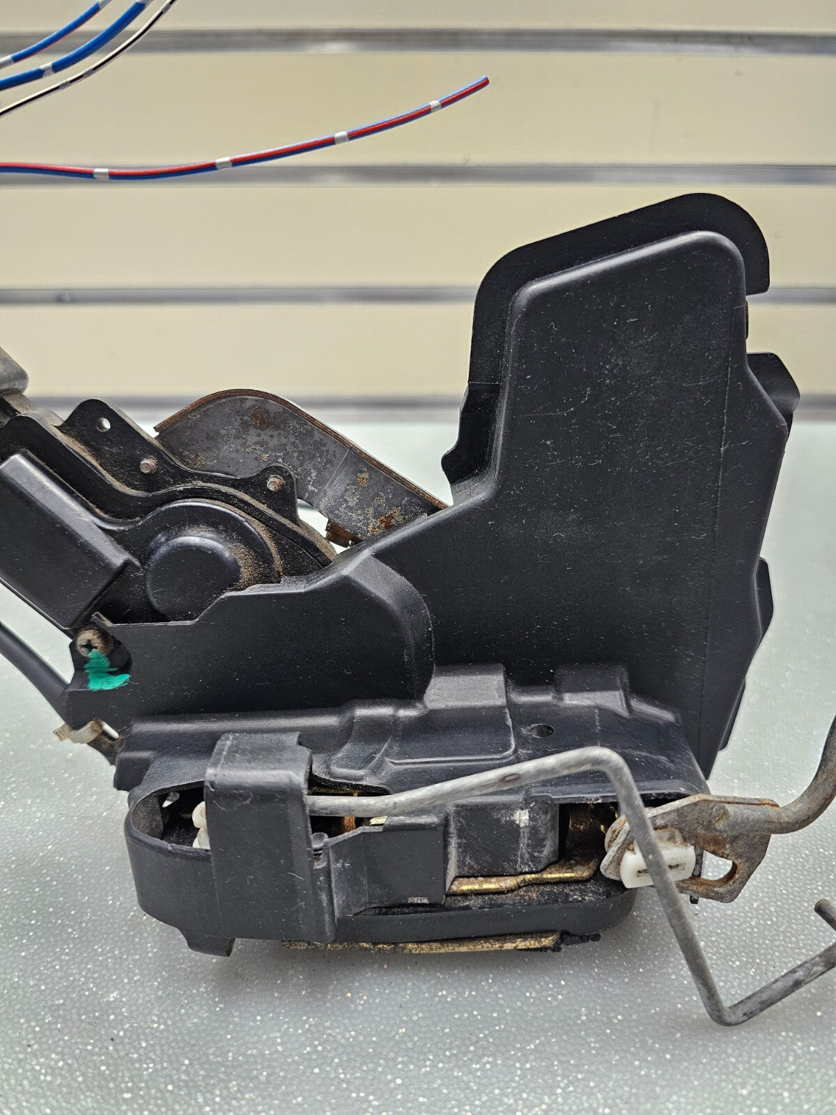 🔥97-01 Toyota Camry Front Left Driver Power Door Lock Actuator Latch Assembly