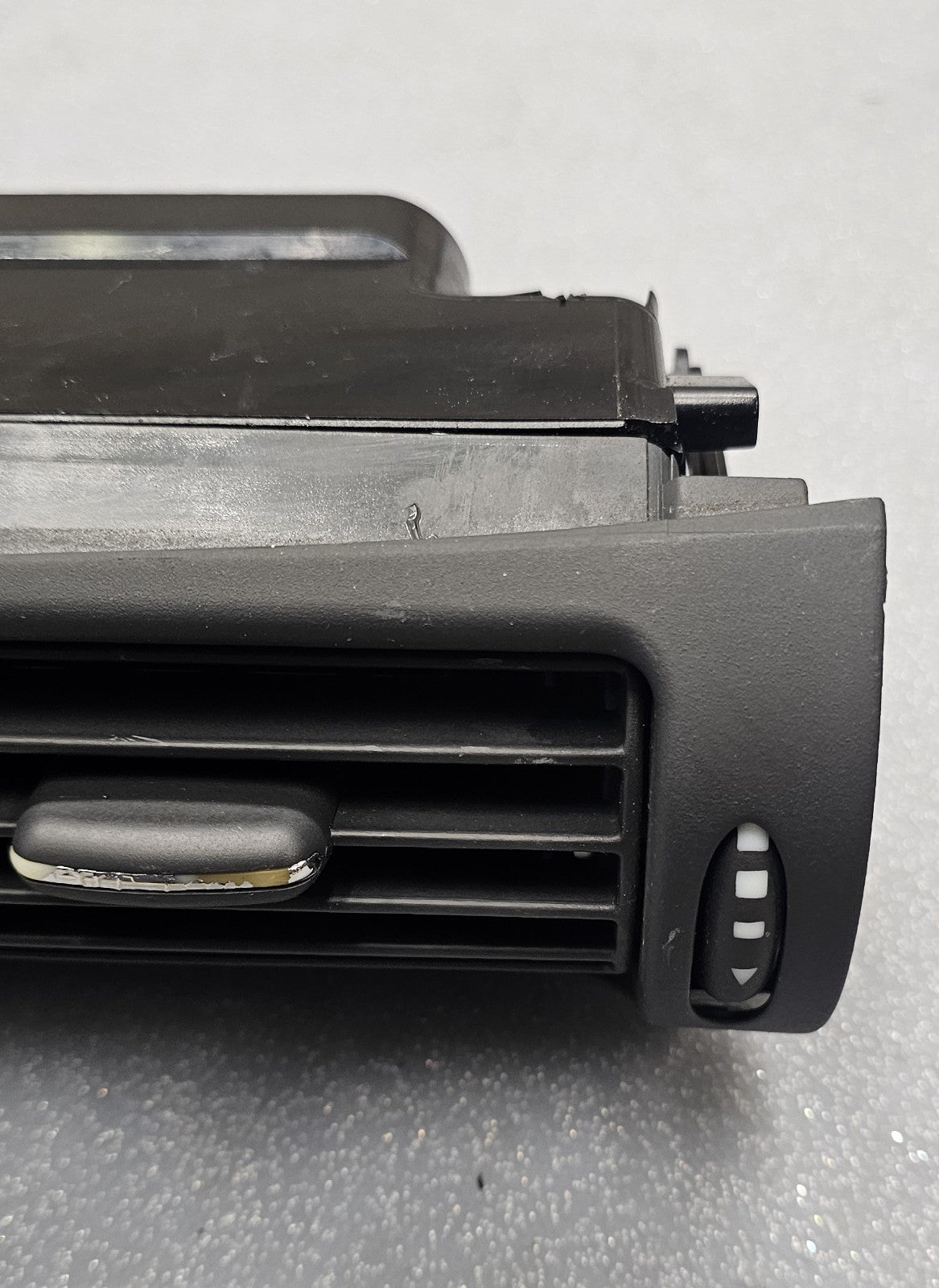 🔥01-07 MERCEDES W203 C230 C240 C320 CENTER DASH AC VENT BLACK OEM