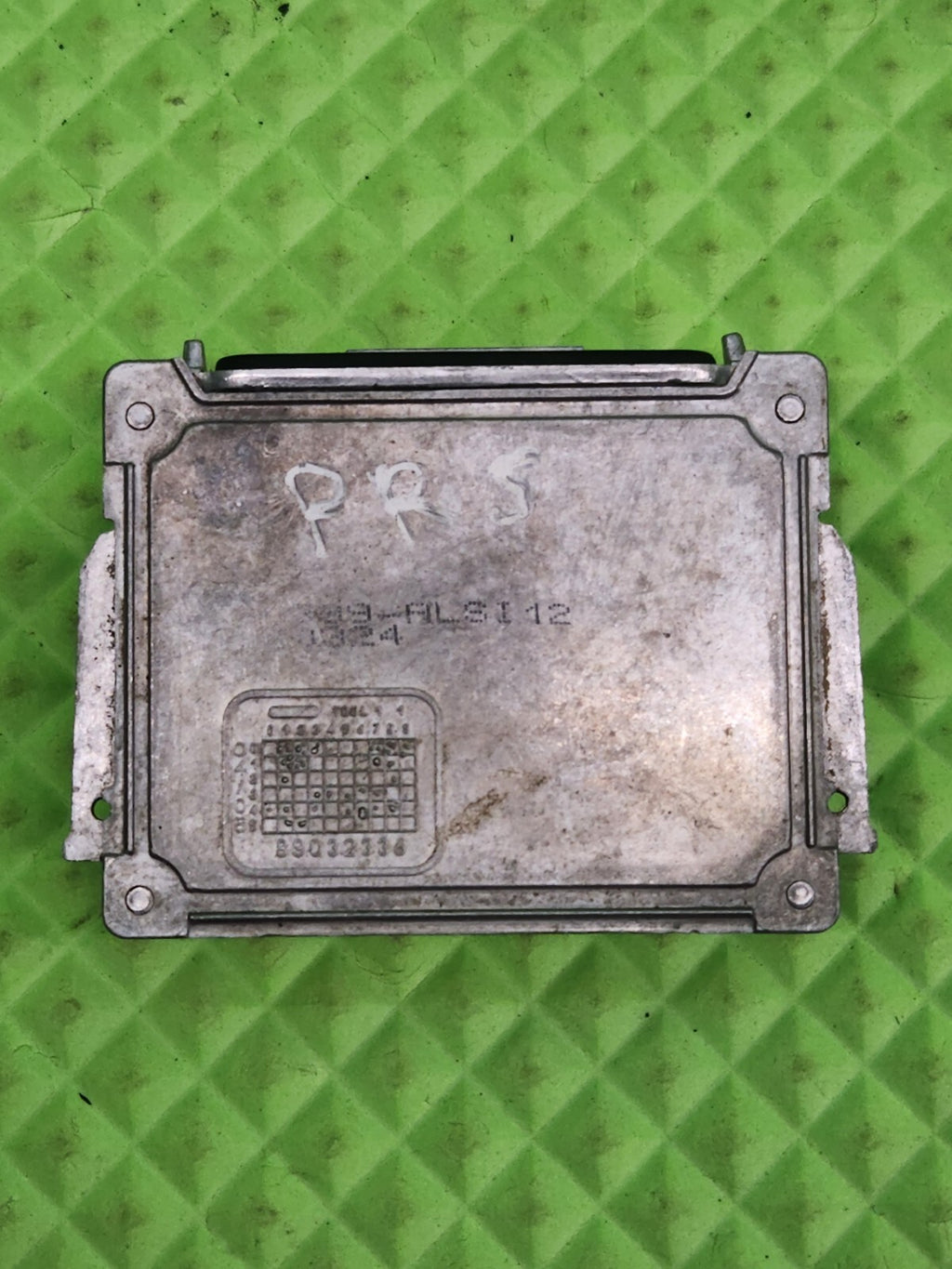 2007-2009 Audi Q7 Volkswagen VW HID Xenon Headlight Ballast Control OEM WHITE