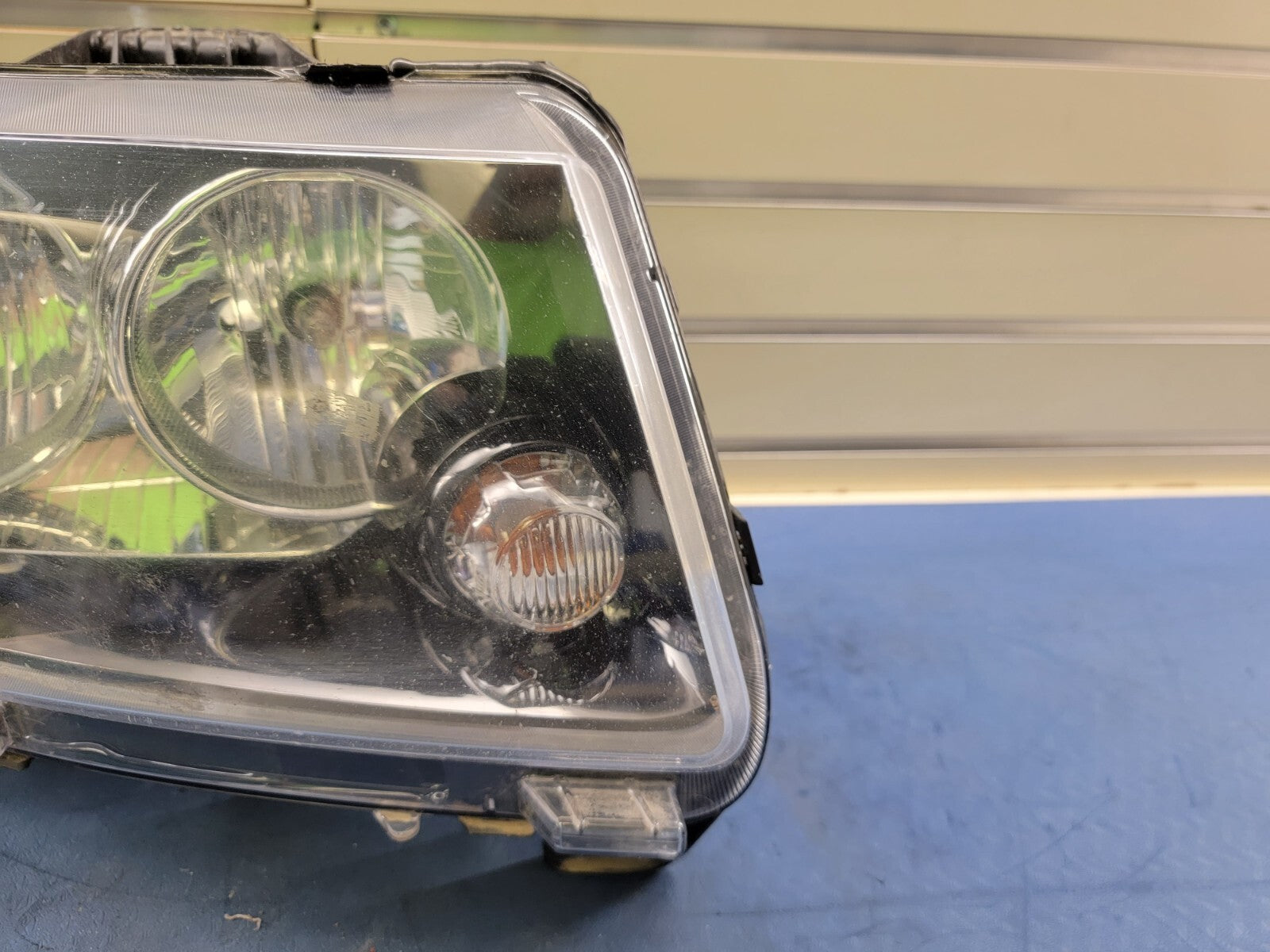 🔥11-13 Jeep Grand Cherokee Headlight Assembly   Passenger Halogen Lens