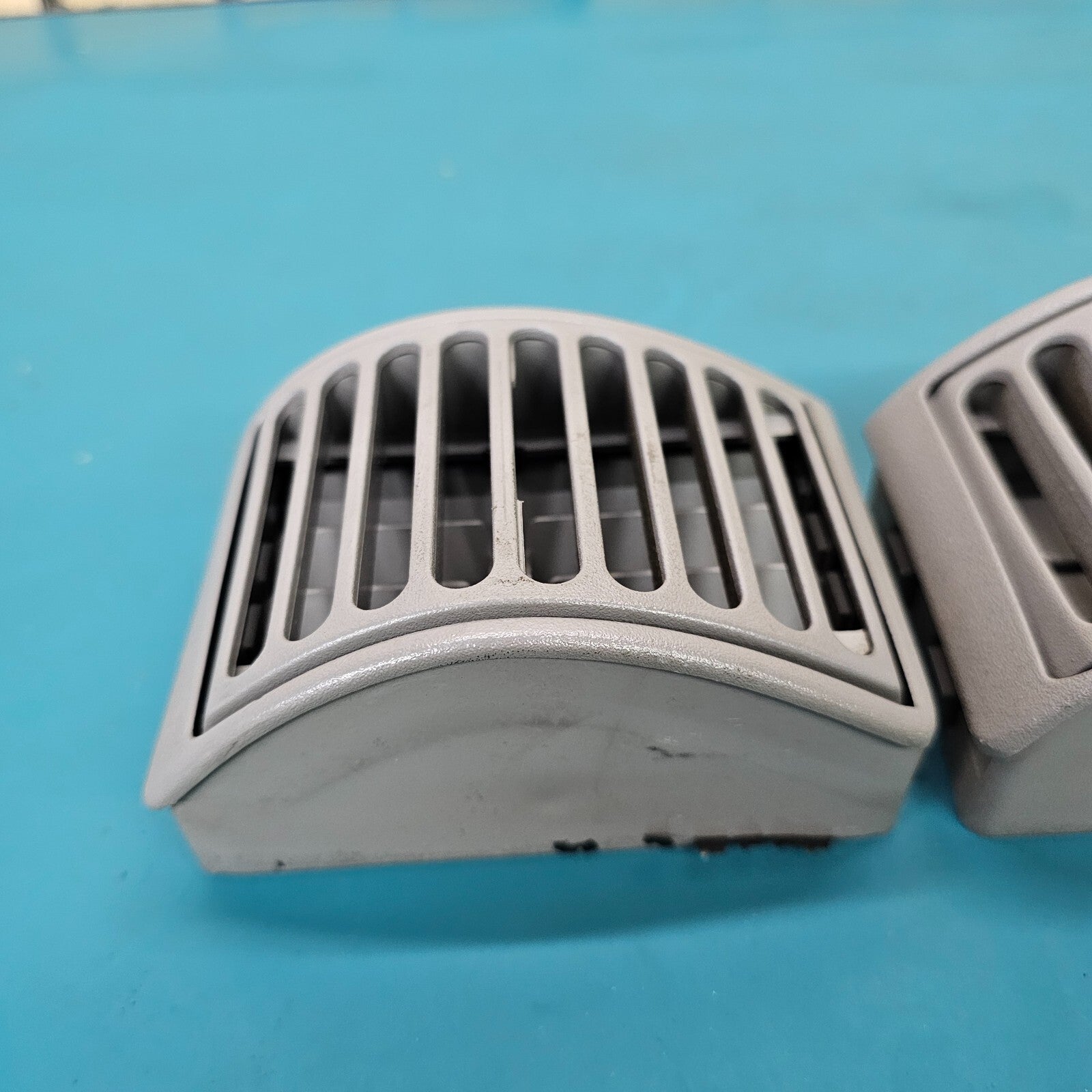 95-99 CHEVY GMC CK TRUCK DASH RIGHT HEATER AIR CLIMATE VENTS FILTER TAN