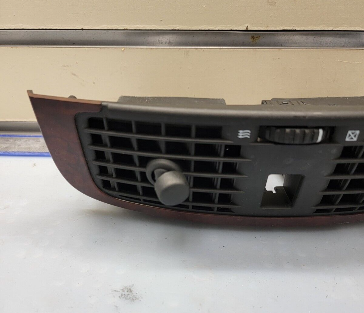 🔥03-07 CADILLAC CTS CENTER DASH Bezel DUAL AIR VENT Assembly TRIM WOODGRAIN