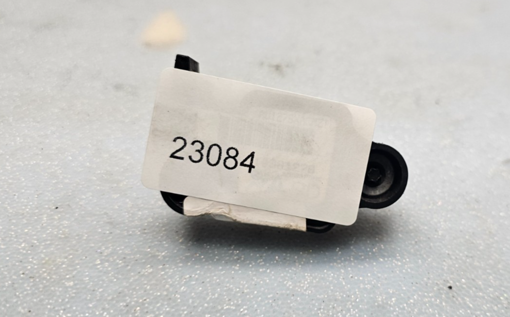 🔥2007-2008 Silverado Tahoe Sierra Escalade Side Sensor black OEM