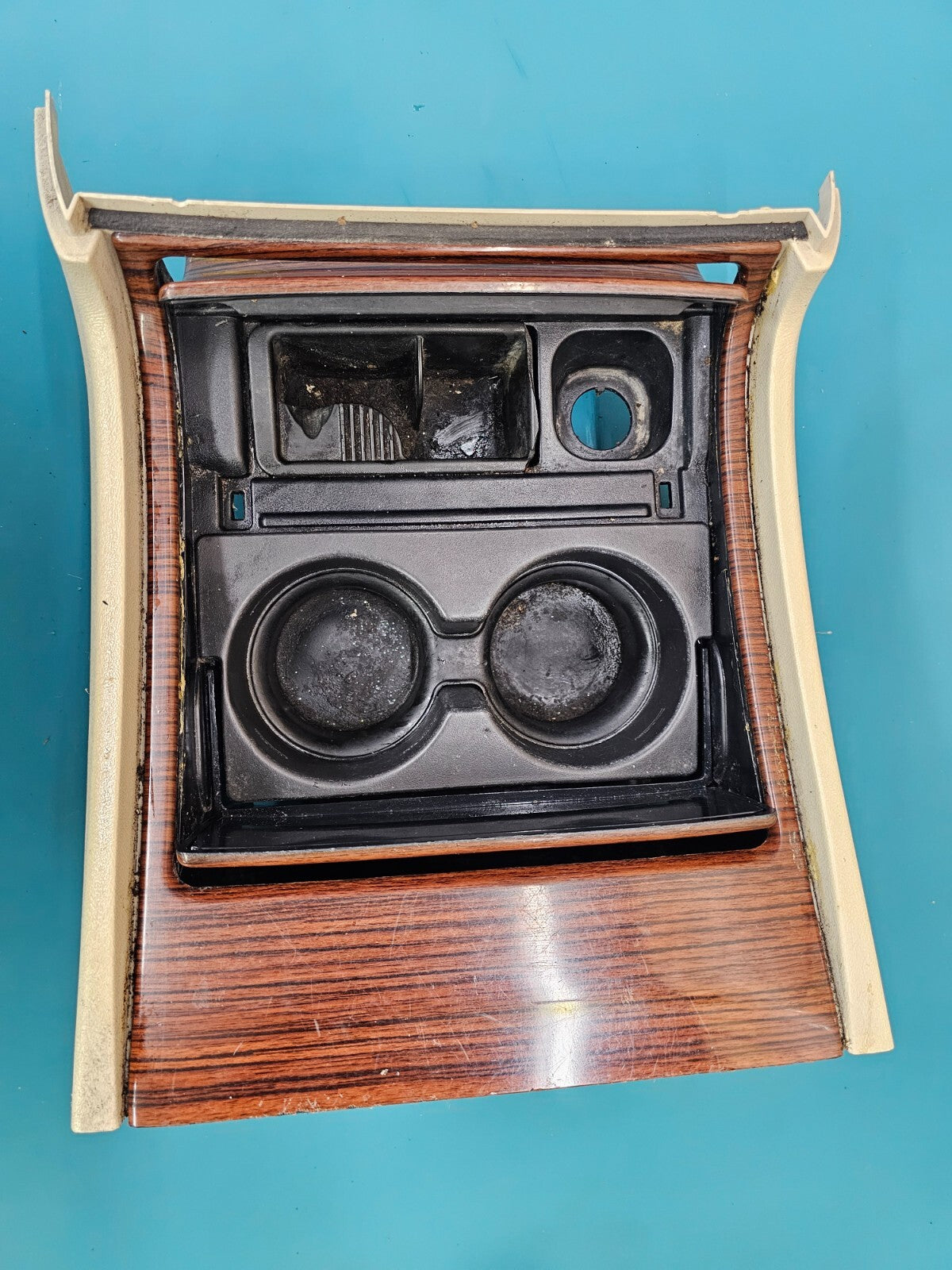 🔥03-06 Silverado Sierra Center Console Cup Drink Holder Storage Ash Tray WOOD