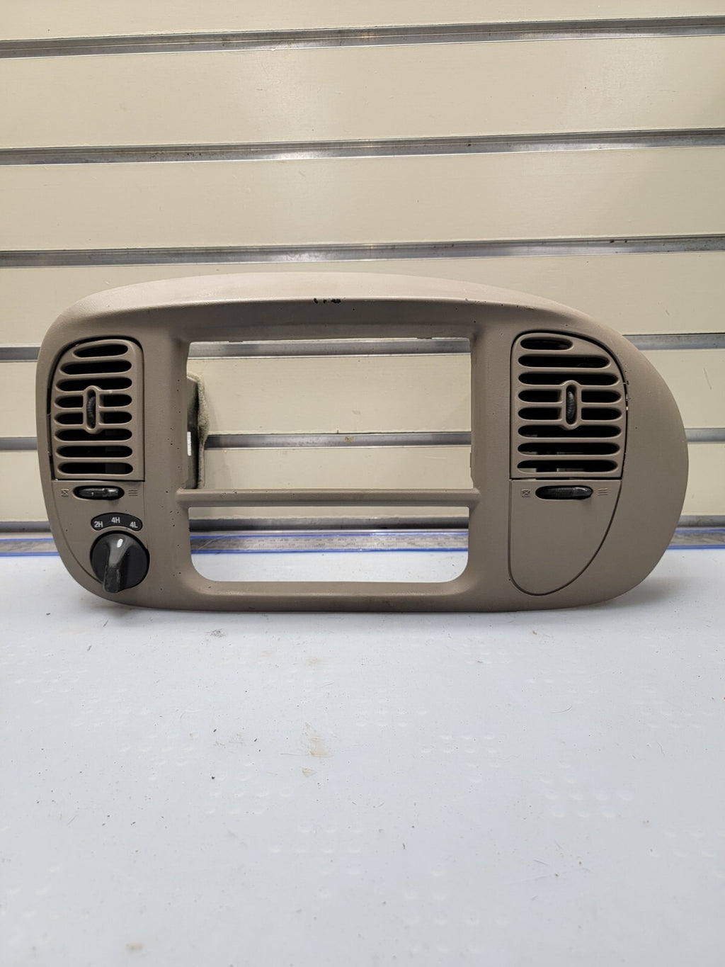 🔥97-03 Ford F150 Center Dash Radio Climate Trim BEZEL Panel AIRBG Line TAN