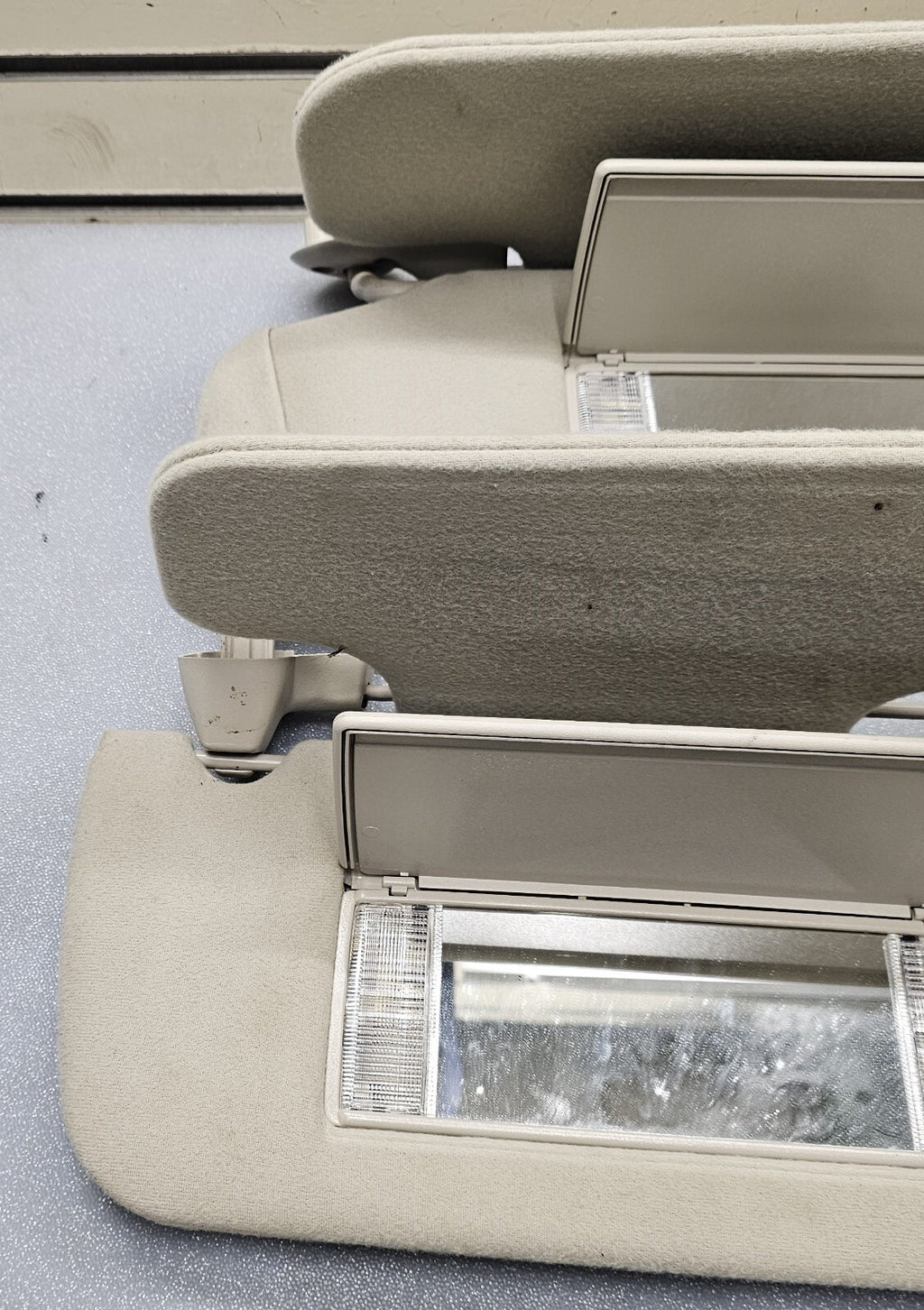 🔥03-06 Silverado Sierra Front Interior Left/Right View Sun Visor Sun Shade OEM