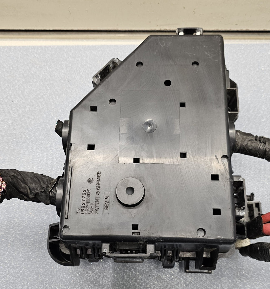 🔥09-10 Acadia Outlook Engine Fuse Relay Box Accessory Wiring Circuit Junction