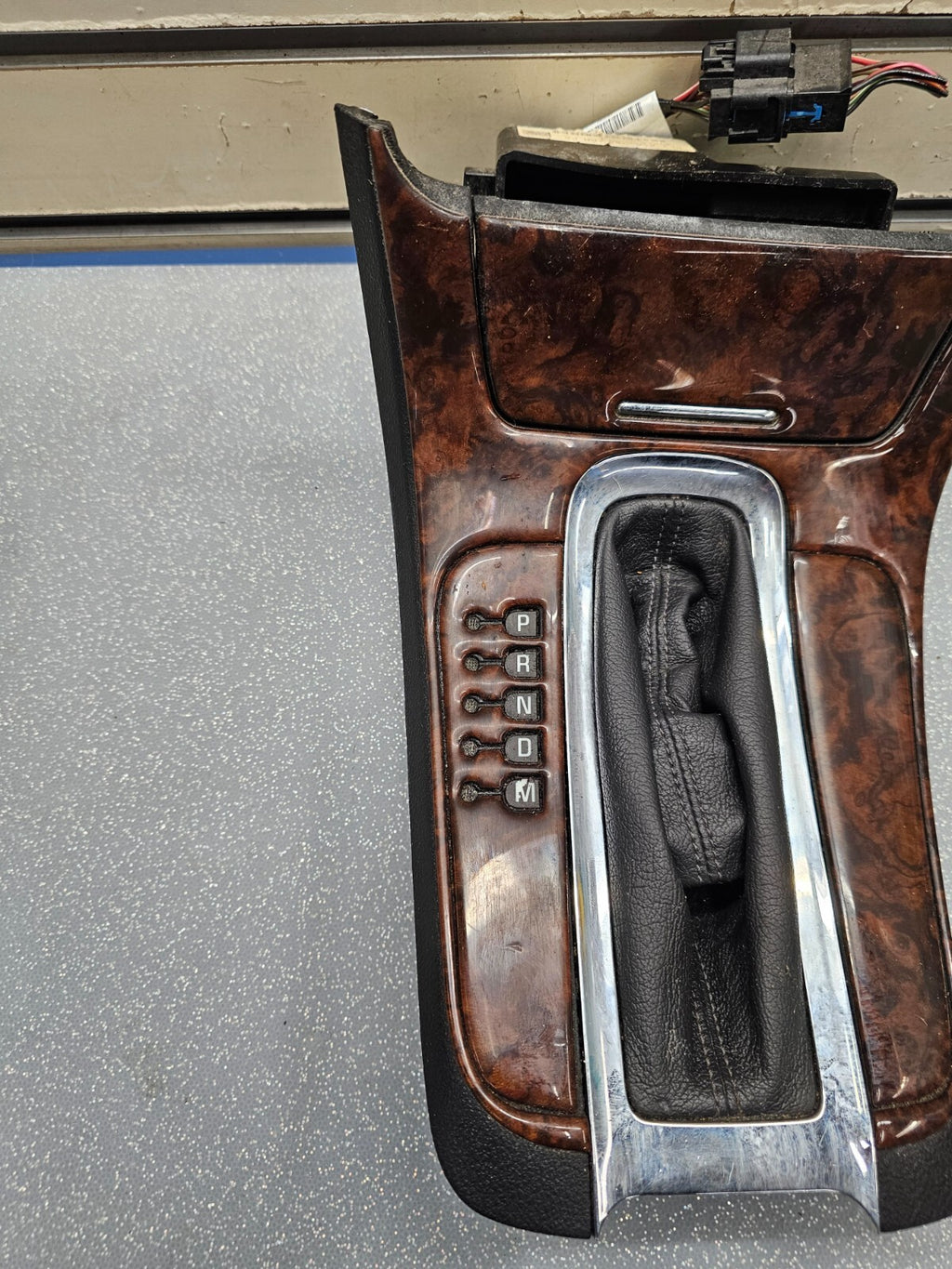 🔥08-12 MALIBU AUTOMATIC TRANSMISSION FLOOR GEAR LEVER SHIFTER TRIM BEZEL WOOD