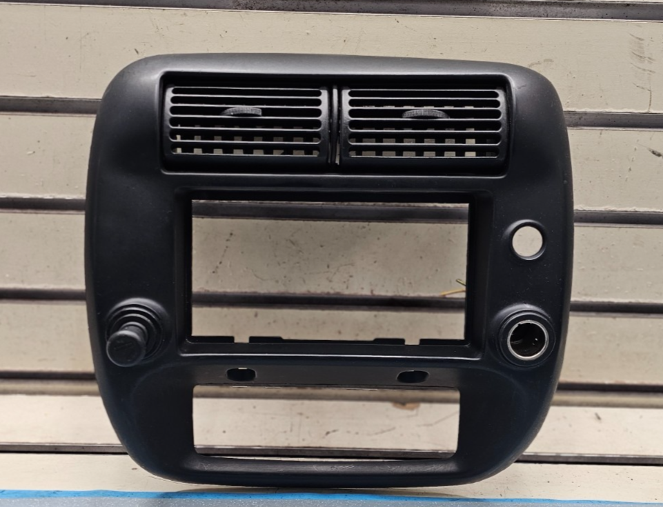 95-10 Ranger Explorer Center Dash Radio Stereo Display Bezel Trim Panel BLACK B2