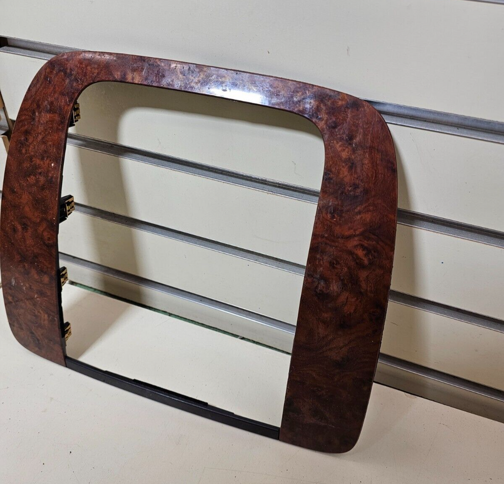 07-13 CHEVY SUBURBAN TAHOE YUKON CENTER DASH RADIO BEZEL TRIM WOODGRAIN ASSEMBLY