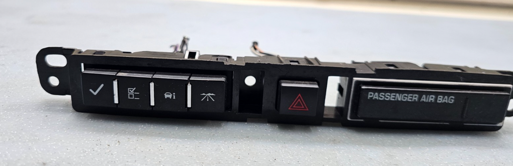 🔥06-24 Acadia Savana Sierra Hazard Light Control Switch Restraint Module PANEL