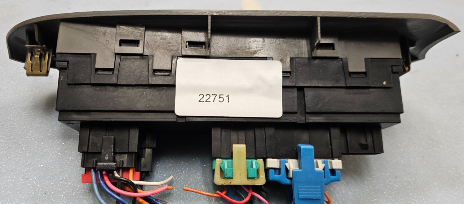 🔥02-05 CHEVY TRAILBLAZER DRIVER SIDE MASTER POWER WINDOW SWITCH GRAY