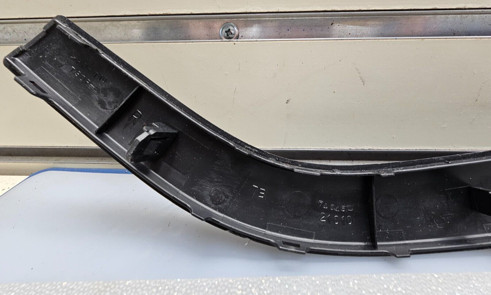 05-10 SCION TC RIGHT LEFT FRONT DOOR PANEL PULL HANDLE Grip COVER TRIM CAP BLACK