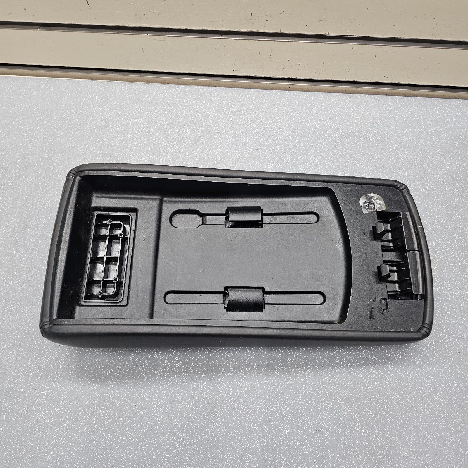 🔥08-10 Dodge Charger Center Console Arm Rest Lid Leather Assembly Cover BLACK