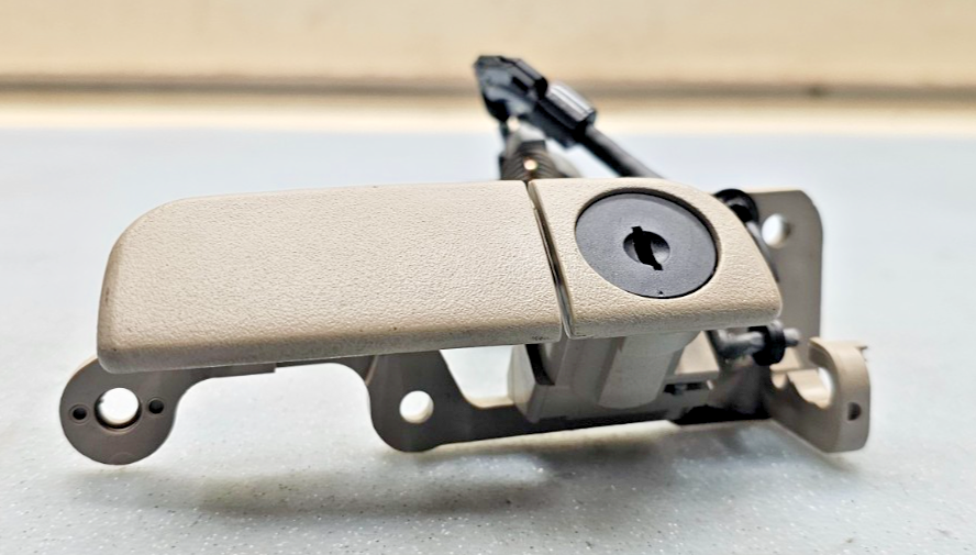 🔥00-05 DEVILLE GLOVE STORAGE COMPARTMENT BOX LATCH LOCK HANDLE ASSEMBLY TAN