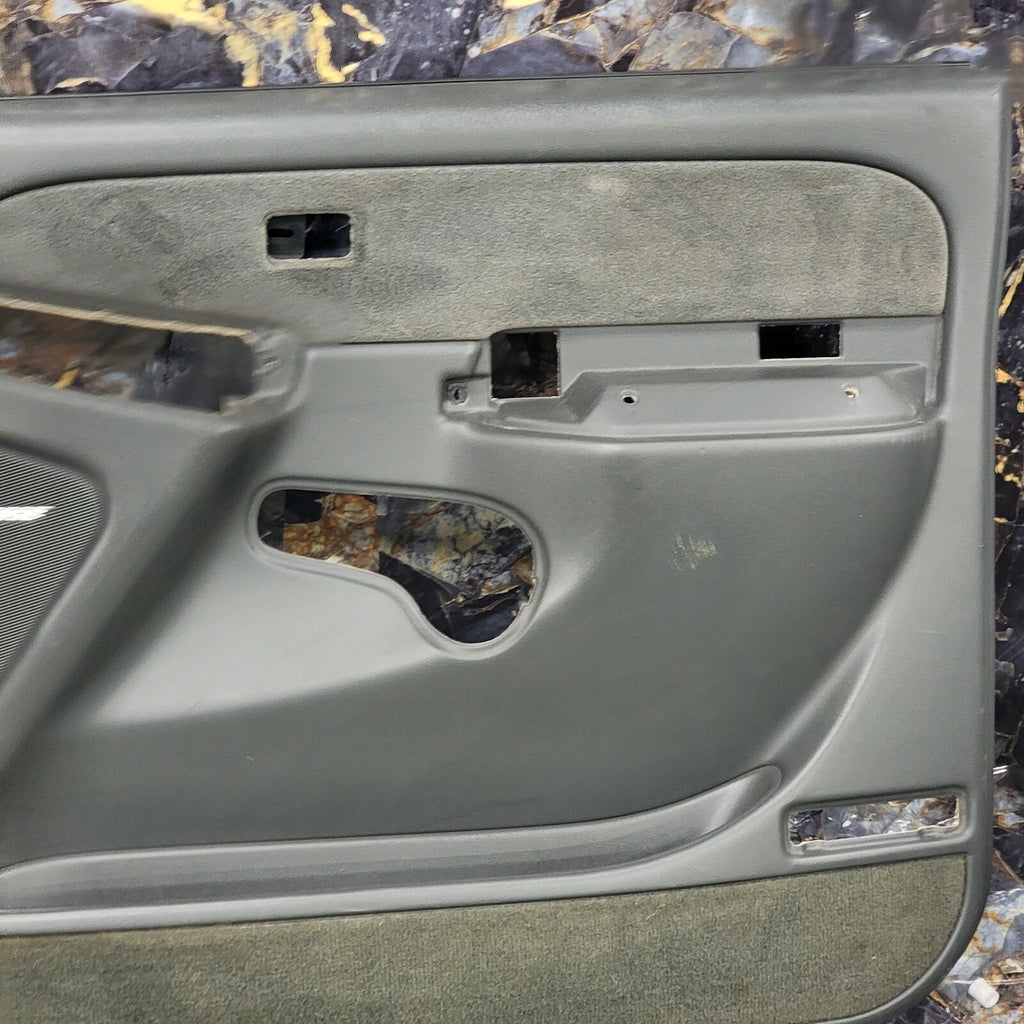 🔥03-06 Silverado SIERRA Door Panel Front RIGHT Passenger/No Arm DARK GRAY D5