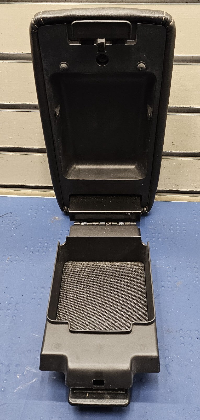 10-12 FORD FUSION Front Center Console Lid Arm Rest Cover Top Morad Parts BLACK