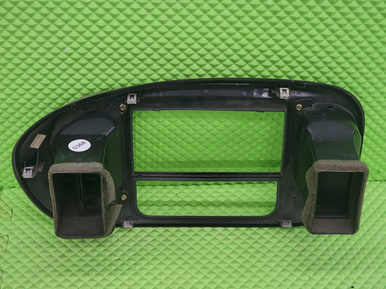 97-03 Ford F150 Center Dash Radio Climate BEZEL Trim Panel🔴AIRBG Line Lt Tan B1