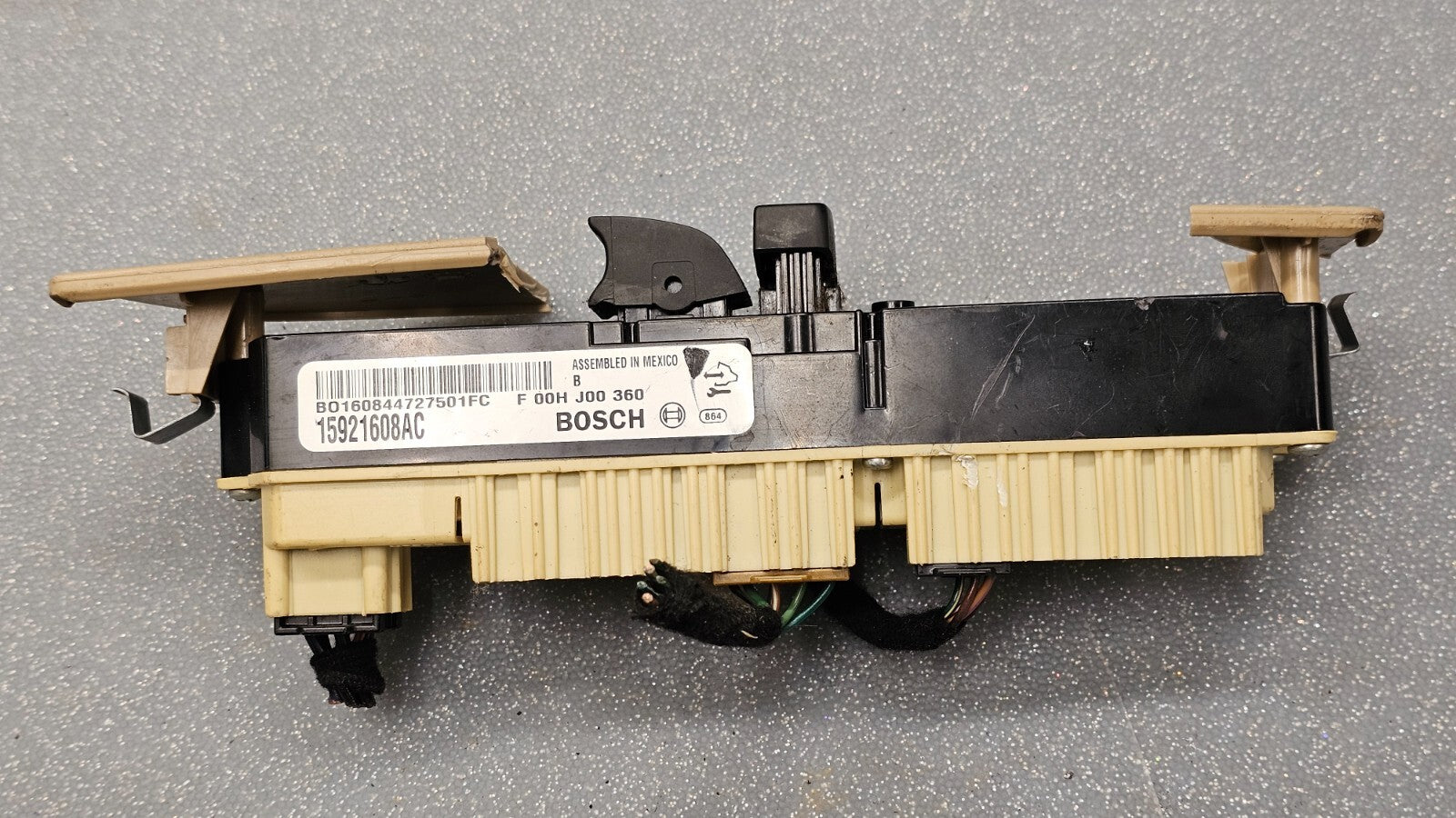 🔥06-11 Buick Lucerne Front Right Passenger Power Window Switch Assembly Tan OEM