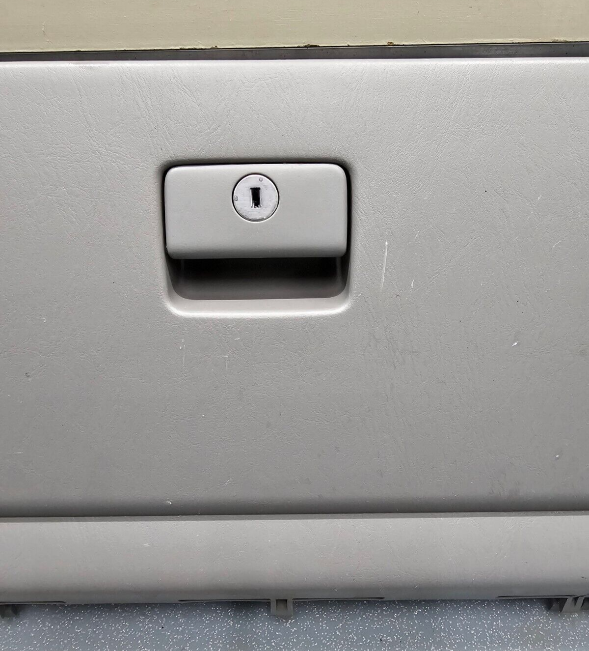 🔥02-06 CAMRY GLOVE BOX DASH STORAGE COMPARTMENT ASSEMBLY COVER TRIM HANDLE GRAY