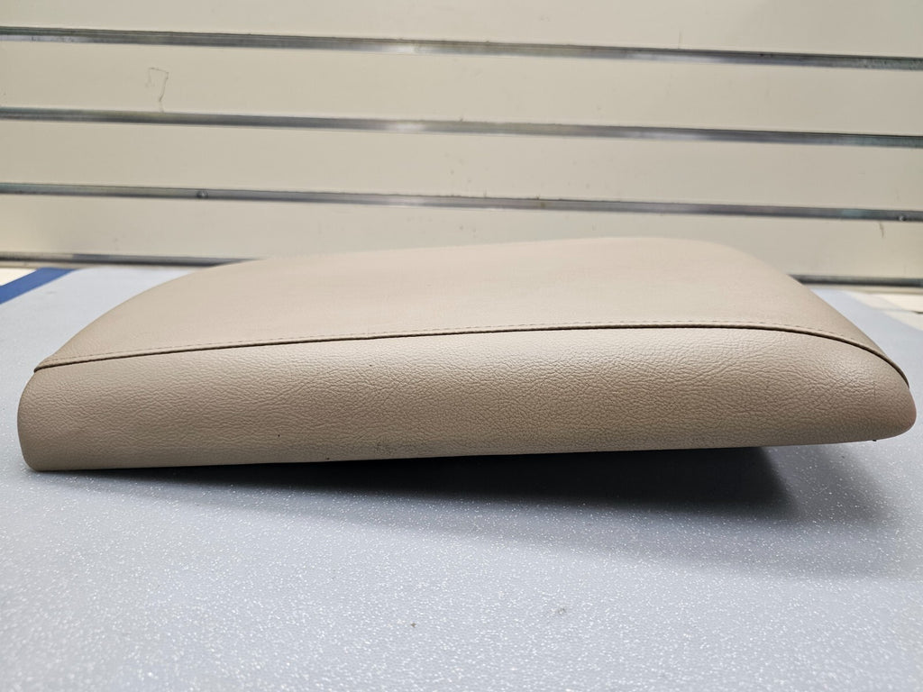 03-06 EXPEDITION Center Console Arm Rest Storage Cover Top Pad Lid Assembly Tan
