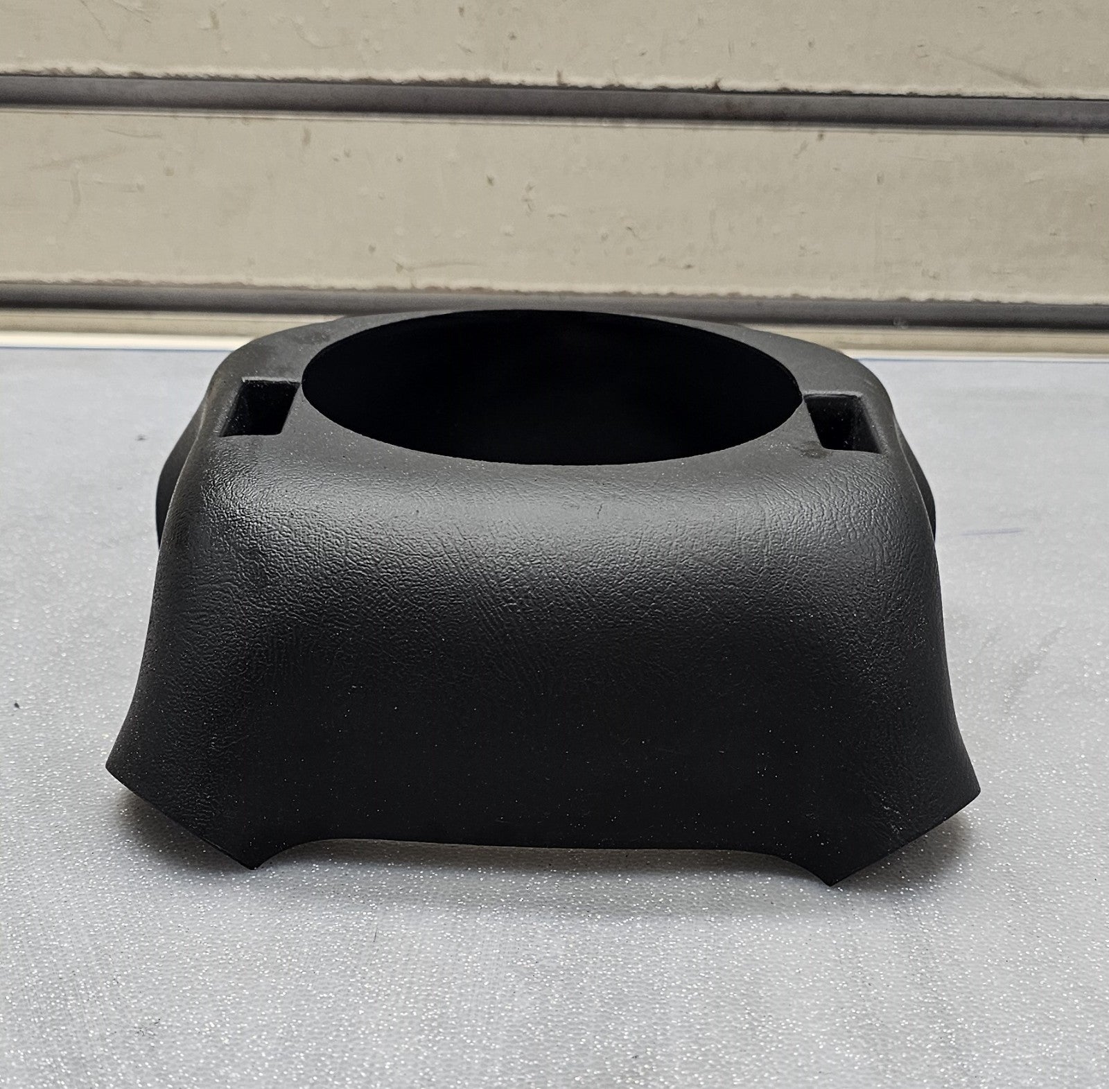 99-02 SILVERADO TAHOE SUBURBAN BLAZER S10 STEERING WHEEL COLUMN BACK COVER TRIM
