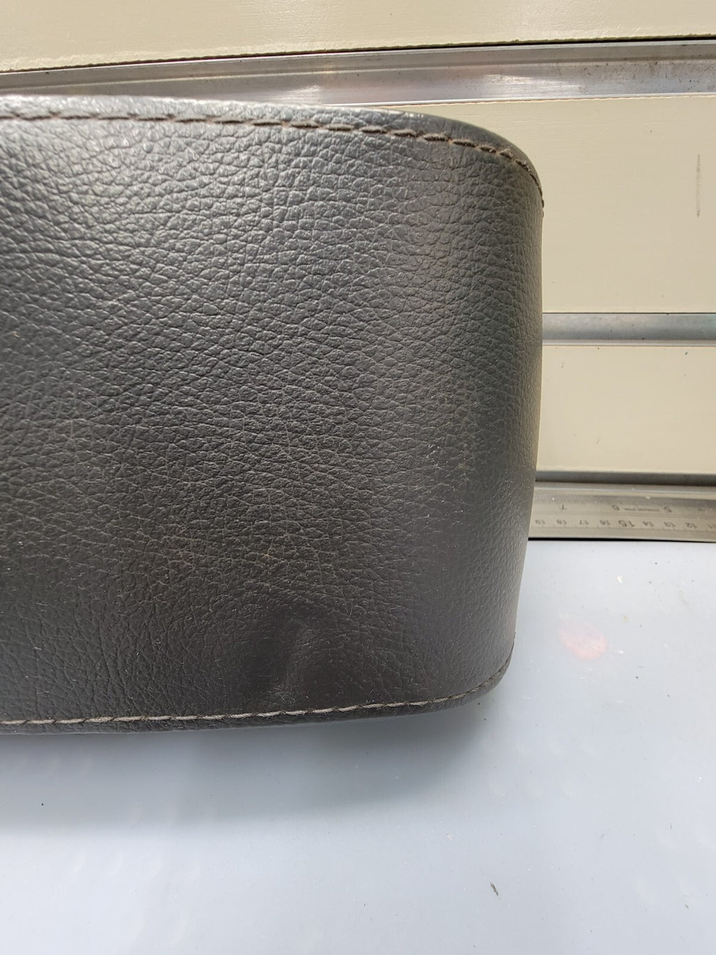 🔥2009-2010 Dodge Journey Center Console Sliding Armrest Lid Assembly OEM Black