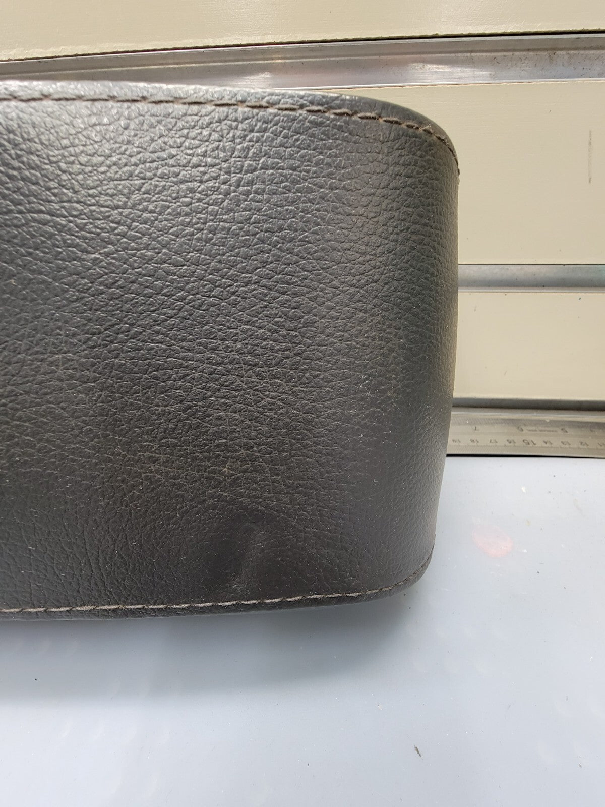 🔥2009-2010 Dodge Journey Center Console Sliding Armrest Lid Assembly OEM Black
