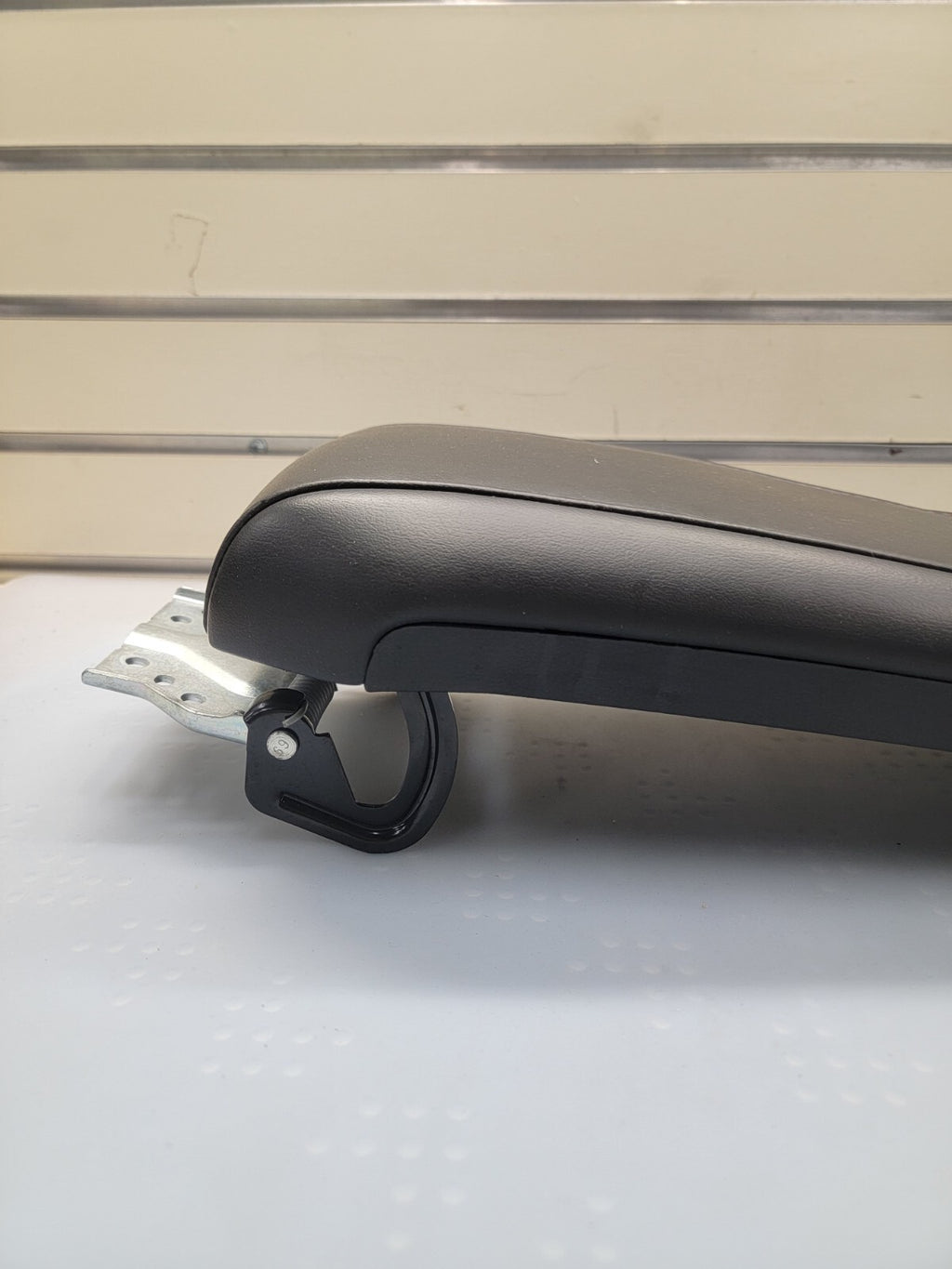 🔥10-15 chevy EQUINOX GMC TERRAIN CENTER CONSOLE ARMREST ASSEMBLY BLACK