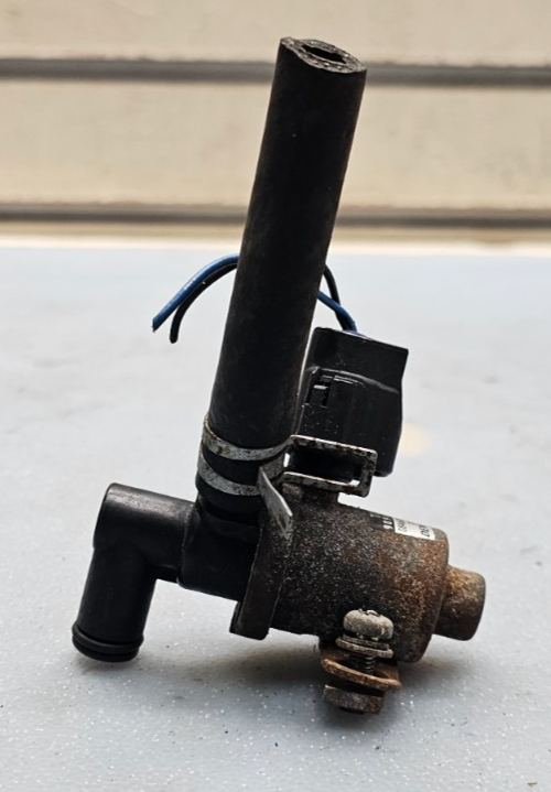 🔥1999-2002 Toyota Corolla Valve Vacuum Switch OEM