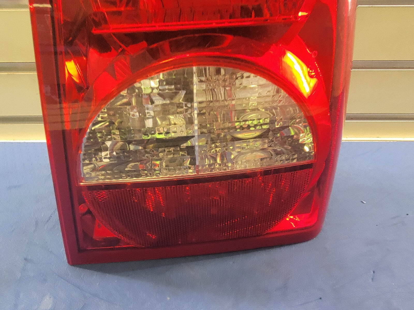 🔥2008-2012  DODGE CALIBE Rright passenger Tail Light Assembly