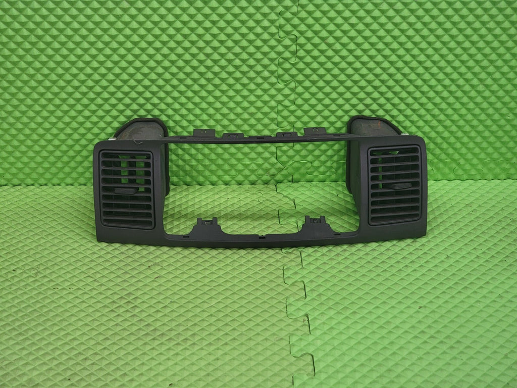 🔥03-08 TOYOTA COROLLA CENTER DASH RADIO BEZEL AIR AC VENT GRILL OEM gray B28