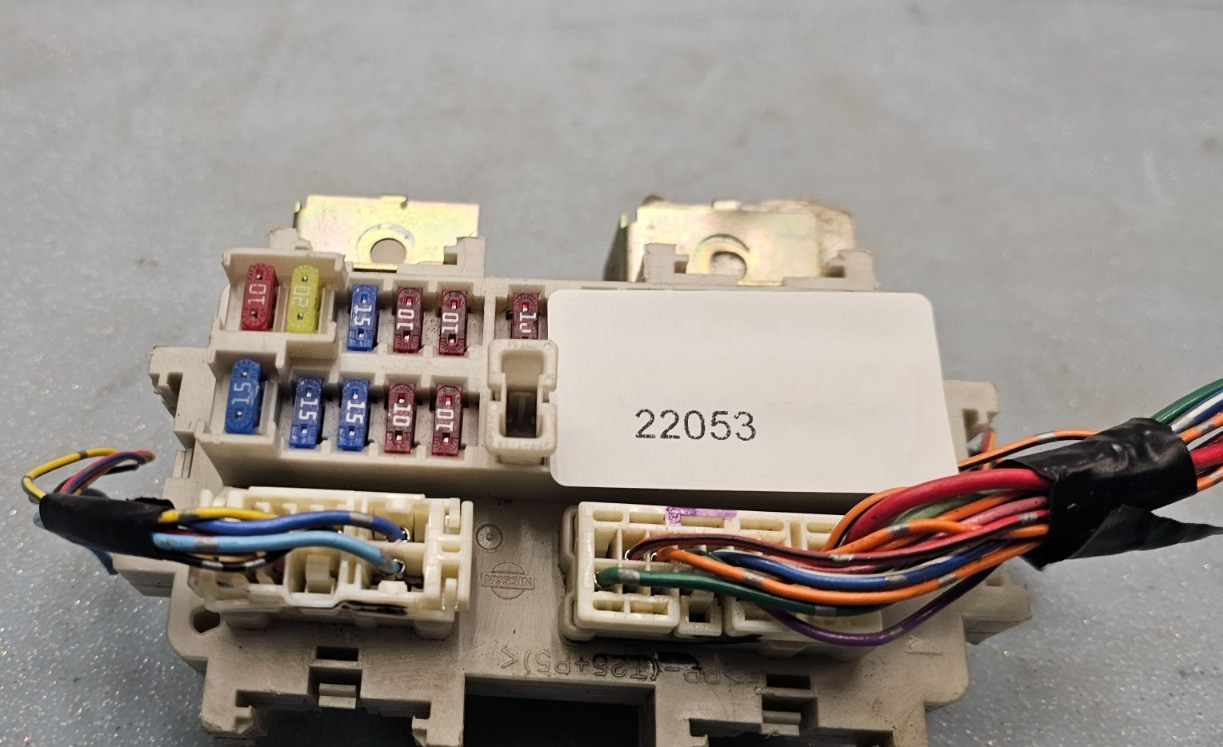 🔥04-11 Armada Titan Infiniti QX56 Interior Cabin Fuse Box Relay Junction BCM