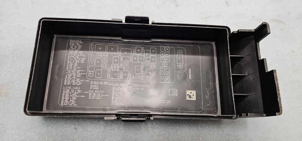 🔥07-12 Chevy Malibu G6 AURA Fuse Box Cover Lid Top Engine Bay OEM V93